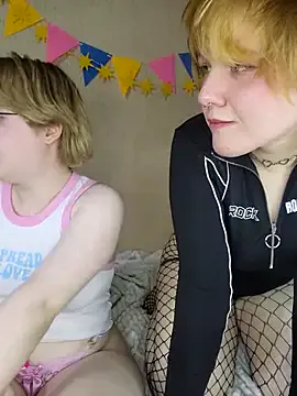 xrixsyx_and_ricky on StripChat 