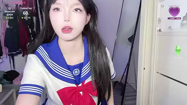 Yiyi-707 on StripChat 