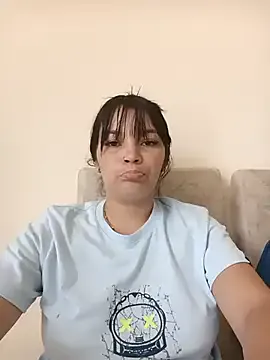 Yumy_Zumy on StripChat 