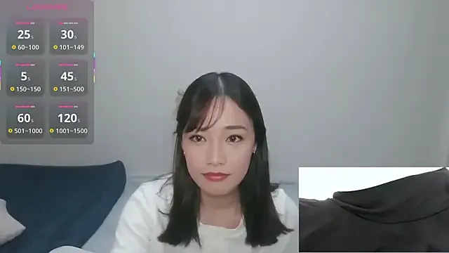 yuu-chan_ on StripChat 