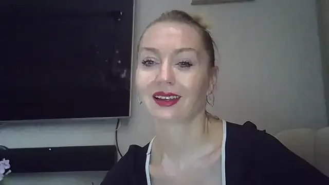ZarinaSwift — Striptease dance