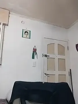 Zorrita_Fox on StripChat 